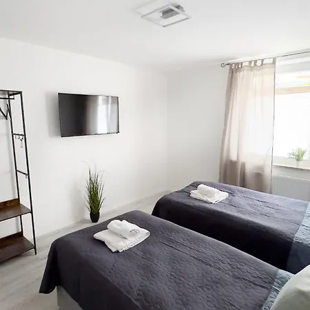 Zentrum-intra Zw Rathaus Und Dom Ug-souterrain Apartmán *